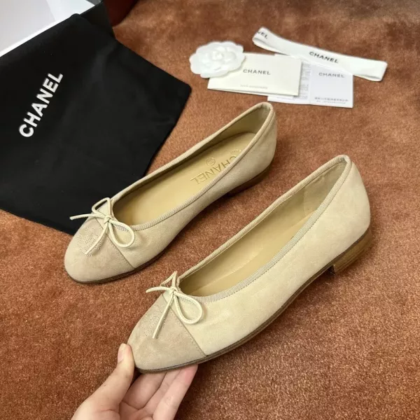 샤넬 더블C 로고 발레리나 플랫