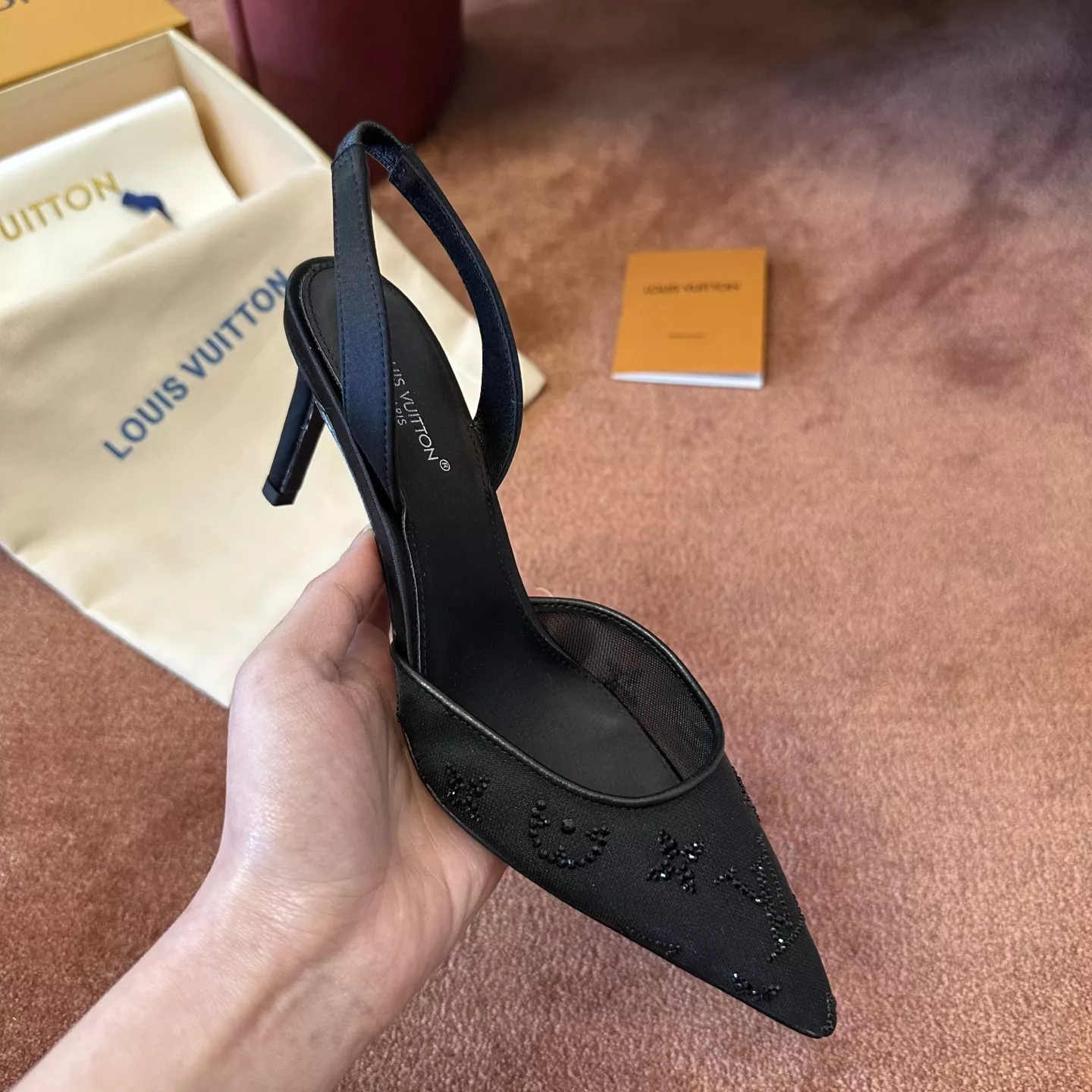 루이비통 LV 로고 포인트 슬링백 힐 상세 이미지 3