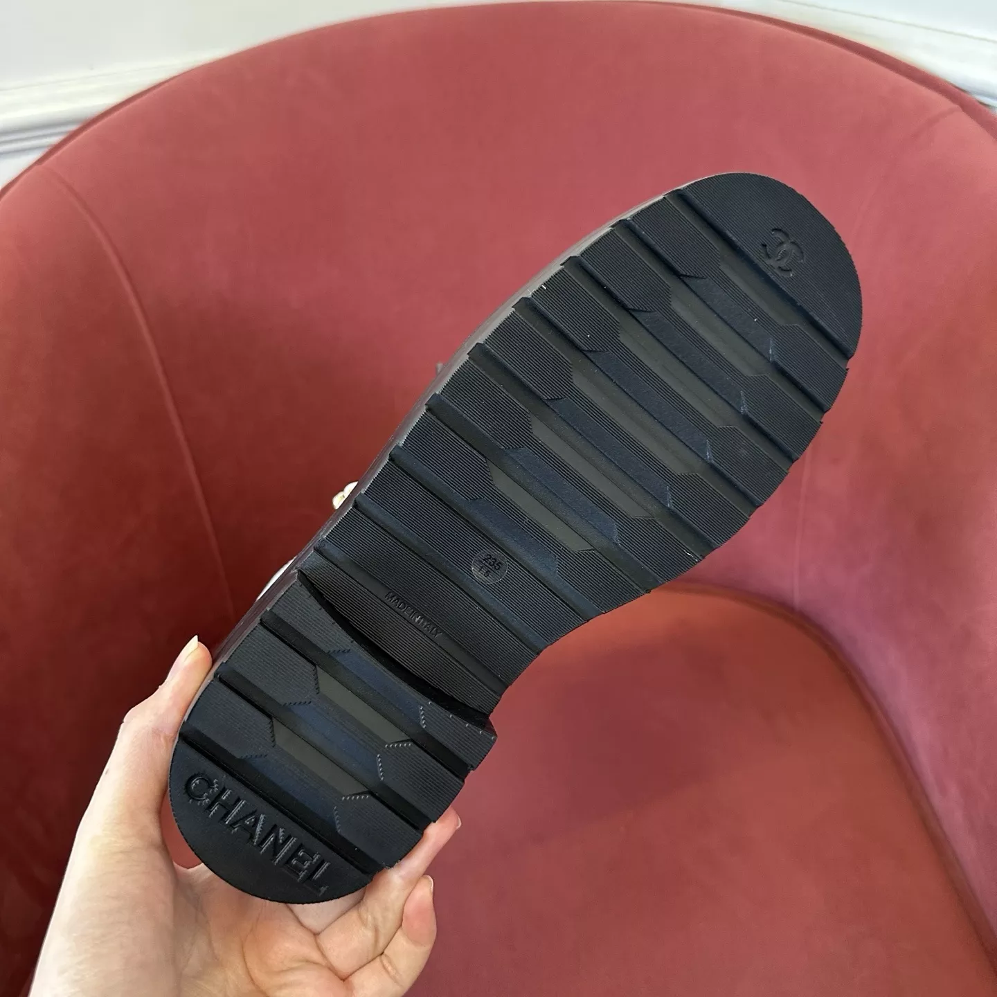 샤넬 클래식 퀼팅 배색 레이스업 숏부츠 상세 이미지 7