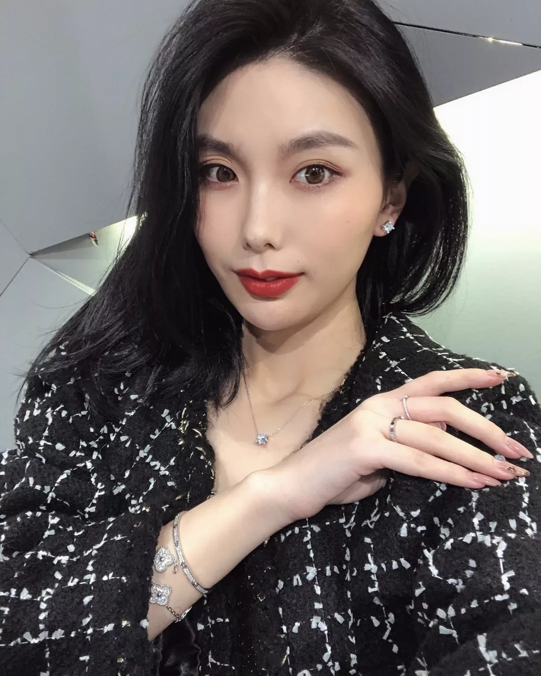 까르띠에 불혼 모티브 펜던트 목걸이 상세 이미지 10