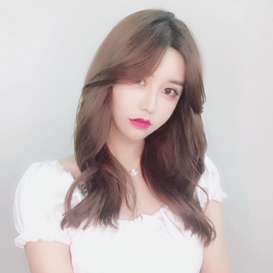 반클리프아펠 알함브라 플라워 펜던트 주얼리 상세 이미지 17