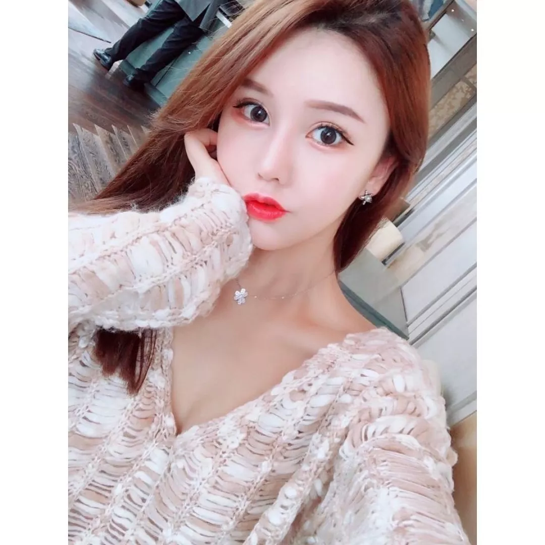 반클리프아펠 알함브라 플라워 펜던트 주얼리 상세 이미지 16