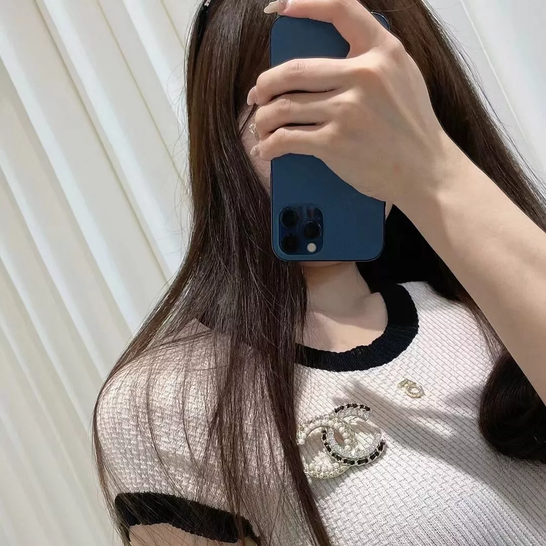 샤넬 퀼팅 더블씨 진주 크리스탈 브로치 상세 이미지 11