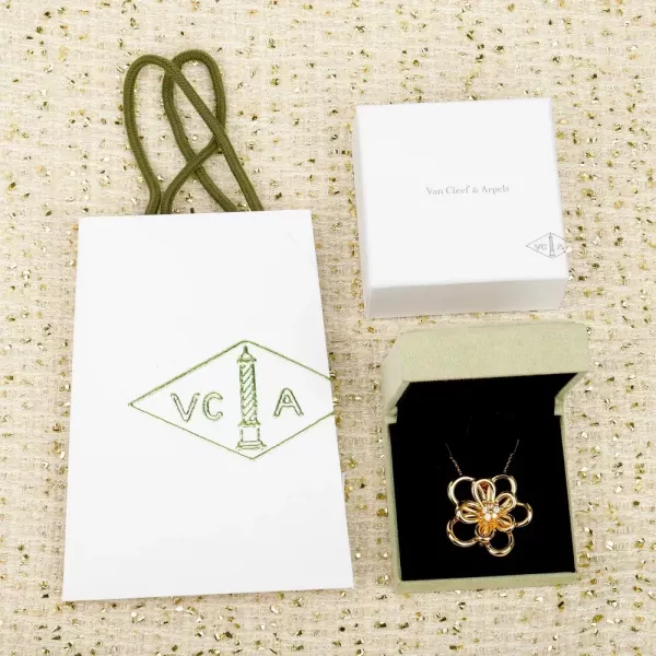 반클리프아펠 플라워레이스 더블 플라워 네크리스