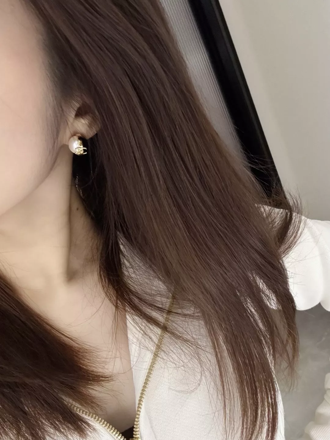 샤넬 블랙 화이트 진주 더블씨 이어링 상세 이미지 7