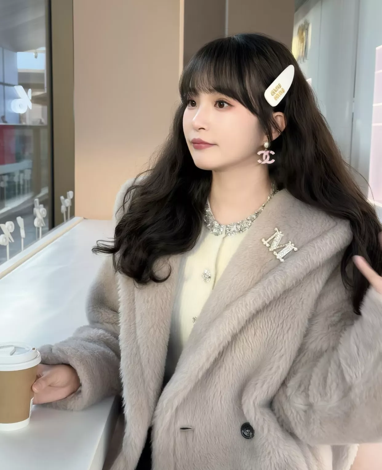 샤넬 핑크 에나멜 더블C 진주 드롭 이어링 상세 이미지 8