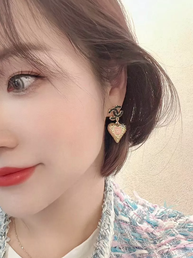 샤넬 용암 하트 더블C 드롭 귀걸이 상세 이미지 9