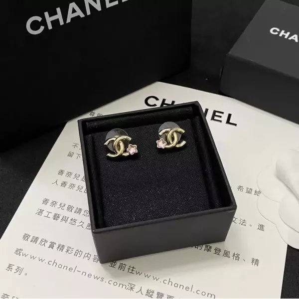 샤넬 핑크 에나멜 스타 더블C 미니 스터드 이어링