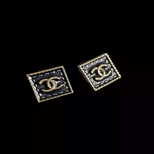 샤넬 데님 블루 더블C 스퀘어 스터드 귀걸이