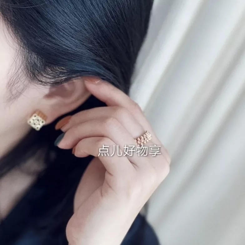 로에베 로고 입체 월병 이어링 상세 이미지 10