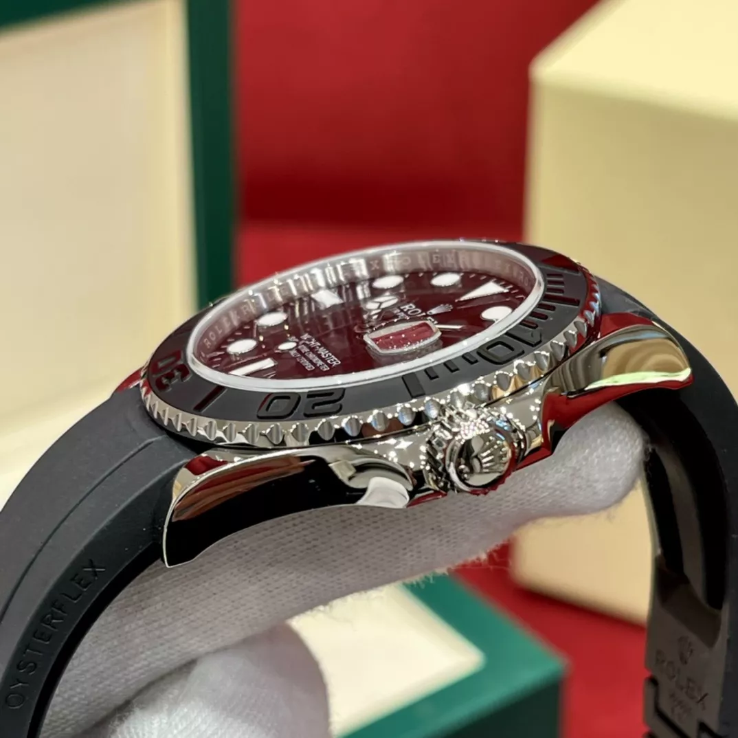 롤렉스 요트마스터 블랙 다이얼 러버 스트랩 워치 상세 이미지 5