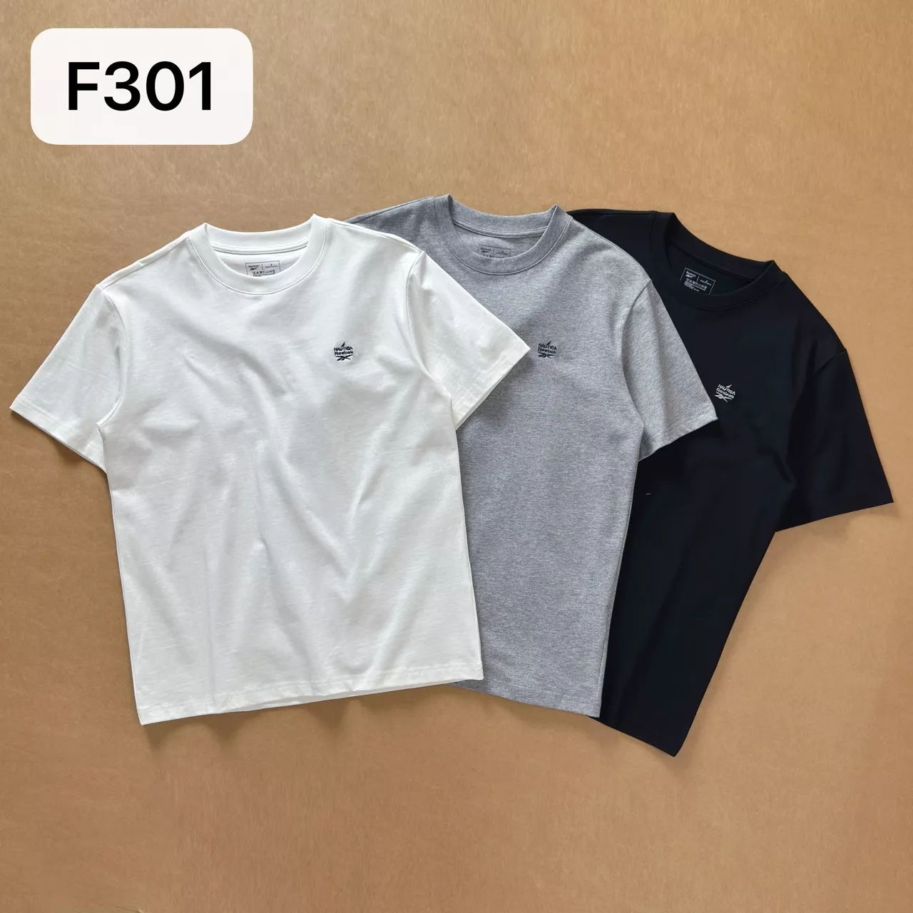 노티카 리복 콜라보 자수 로고 반소매 티셔츠 상세 이미지 1