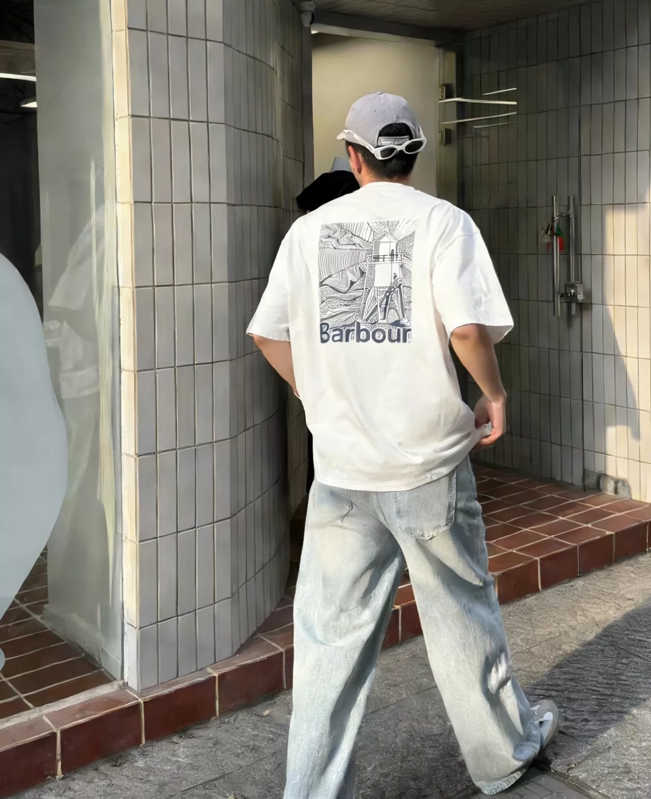 바버 백등대 프린트 반소매 티셔츠 상세 이미지 29