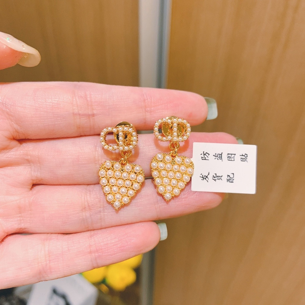 디올 하트 진주 이어링