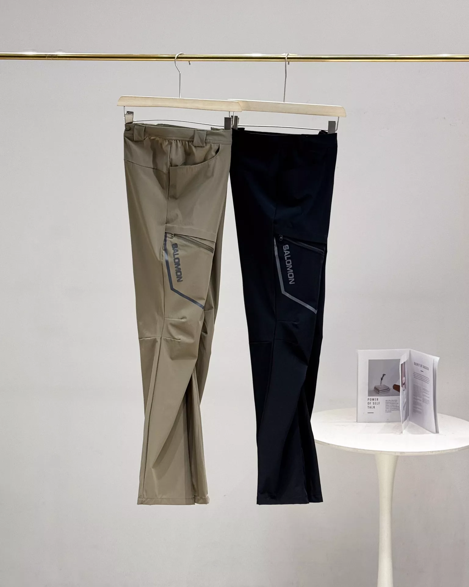 살로몬 아웃도어 소프트쉘 등산 팬츠 상세 이미지 3
