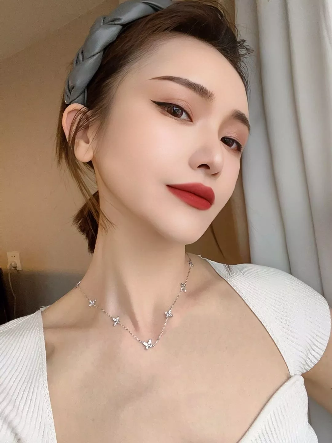 그라프 풀다이아 버터플라이 체인 목걸이 상세 이미지 12