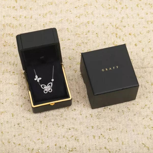 그라프 팬텀 버터플라이 목걸이