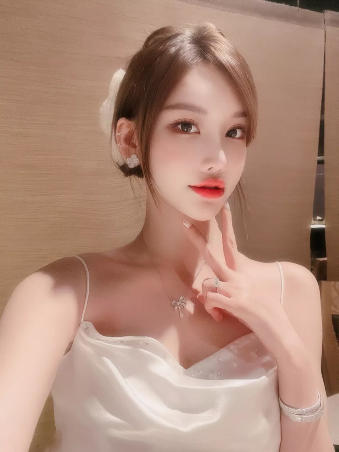 그라프 리본 모티브 다이아 펜던트 상세 이미지 24
