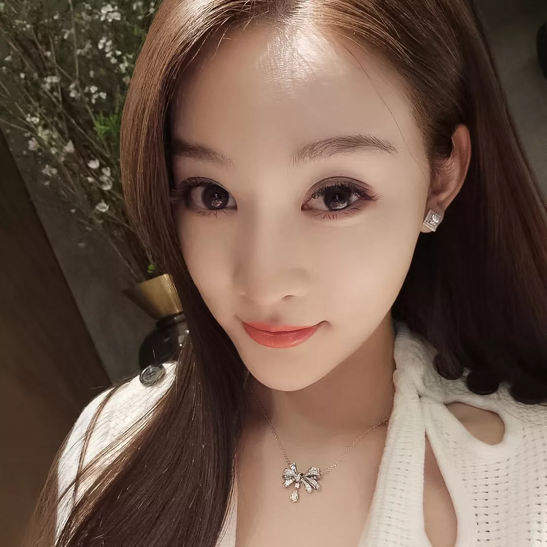 그라프 리본 모티브 다이아 펜던트 상세 이미지 11