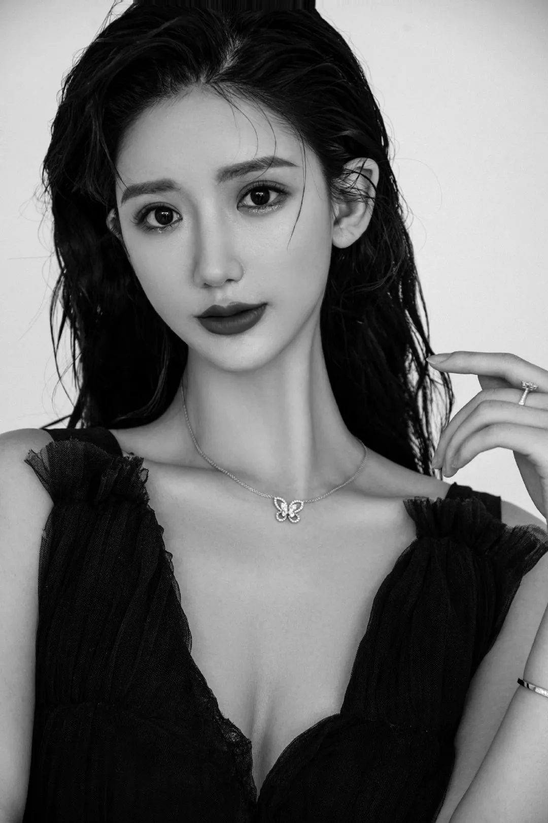 그라프 버터플라이 다이아 체인 목걸이 상세 이미지 9