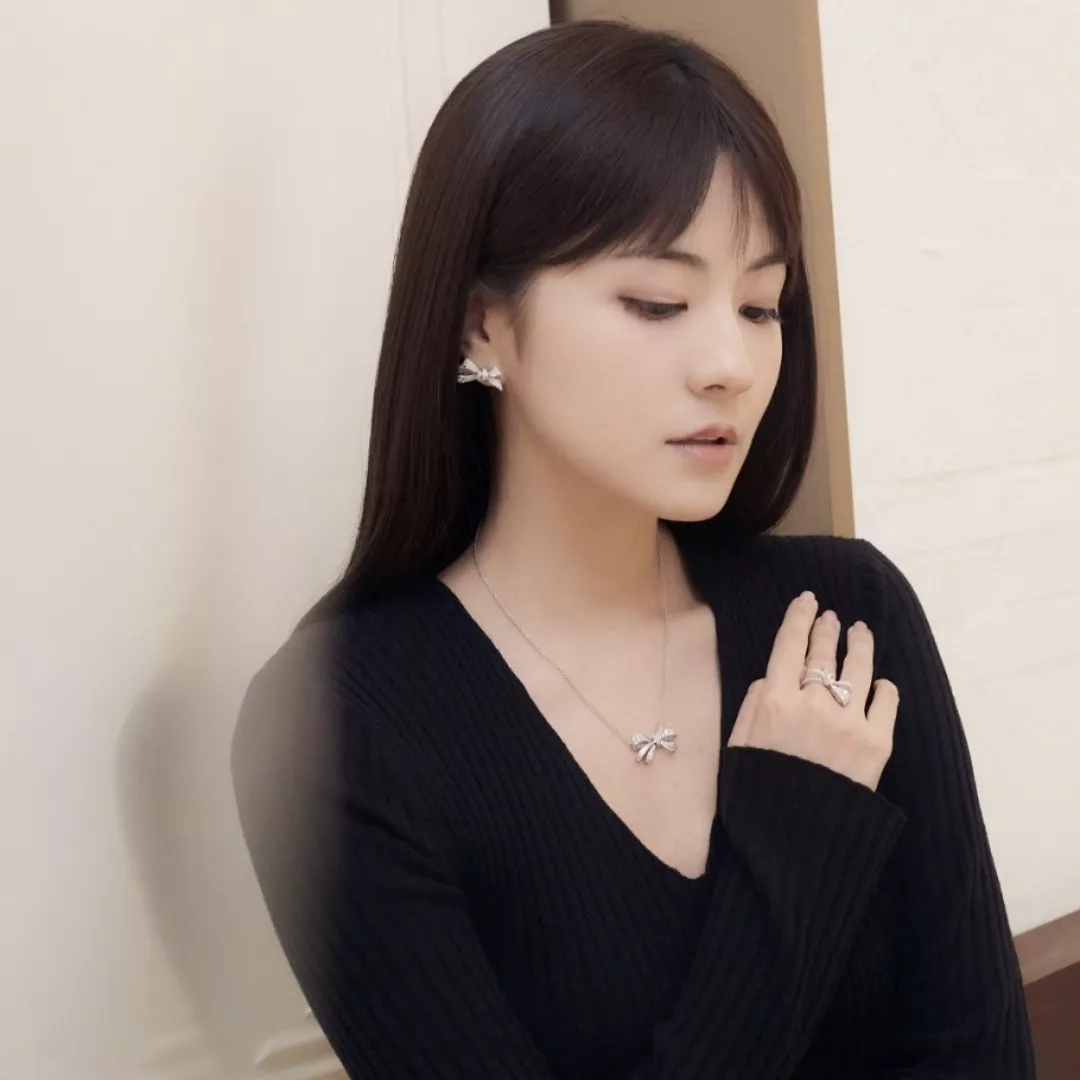 그라프 틸다스보우 리본 이어링 상세 이미지 11