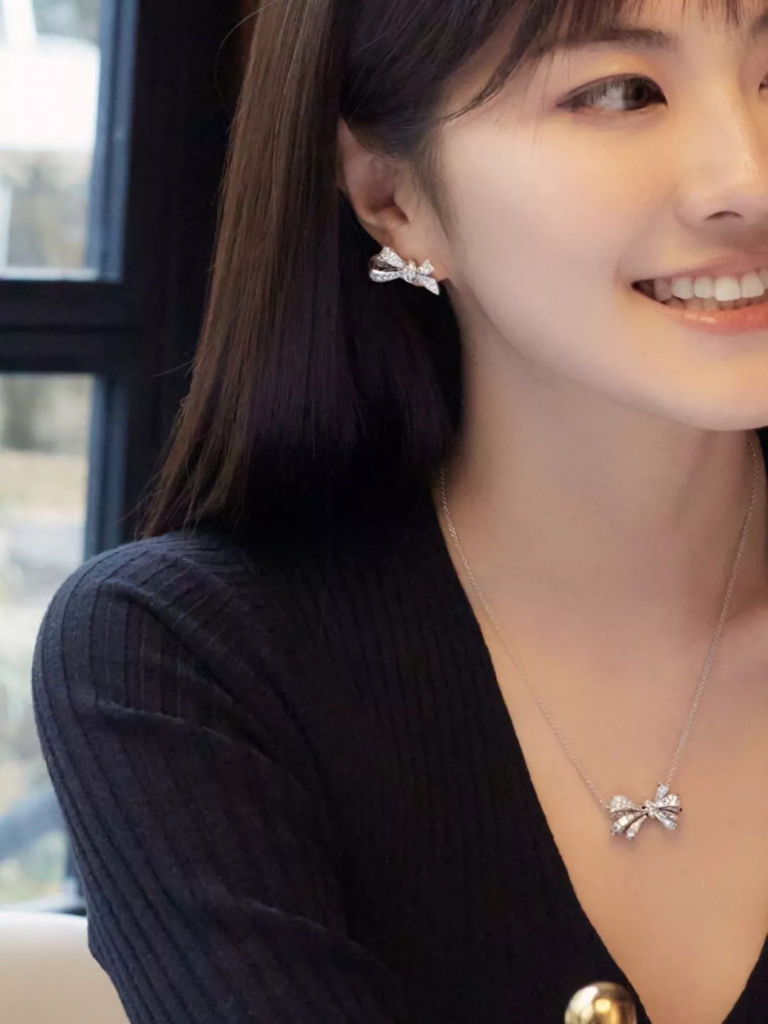 그라프 틸다스보우 리본 이어링 상세 이미지 12
