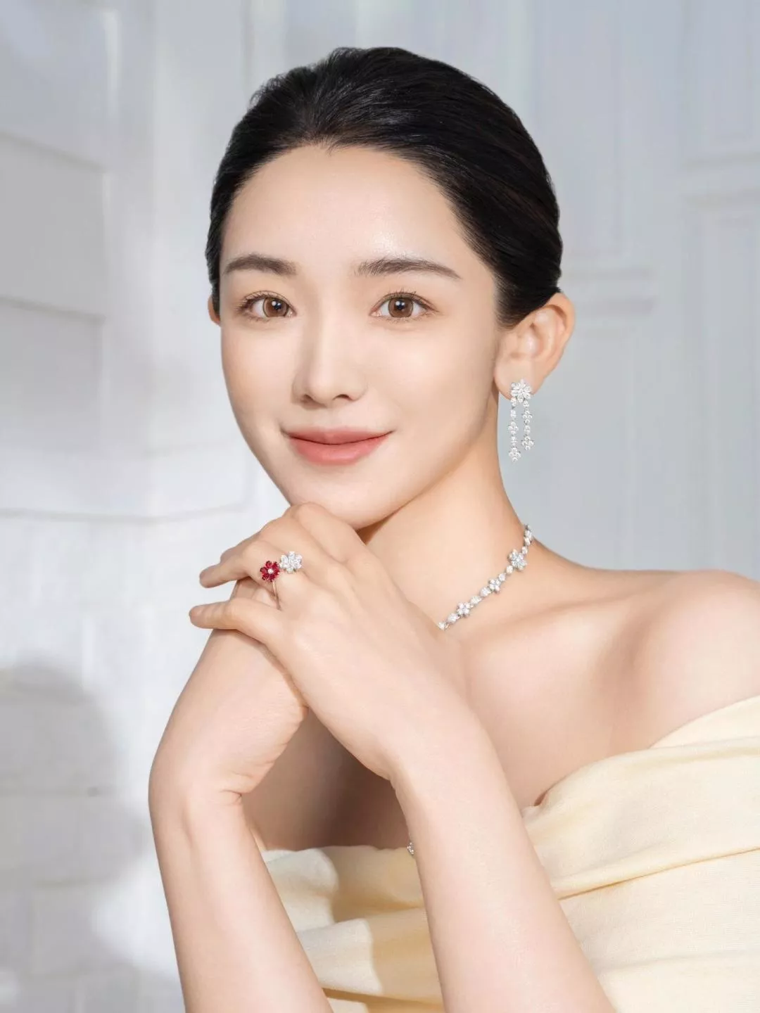노브랜드 플라워 드롭 이어링 상세 이미지 6
