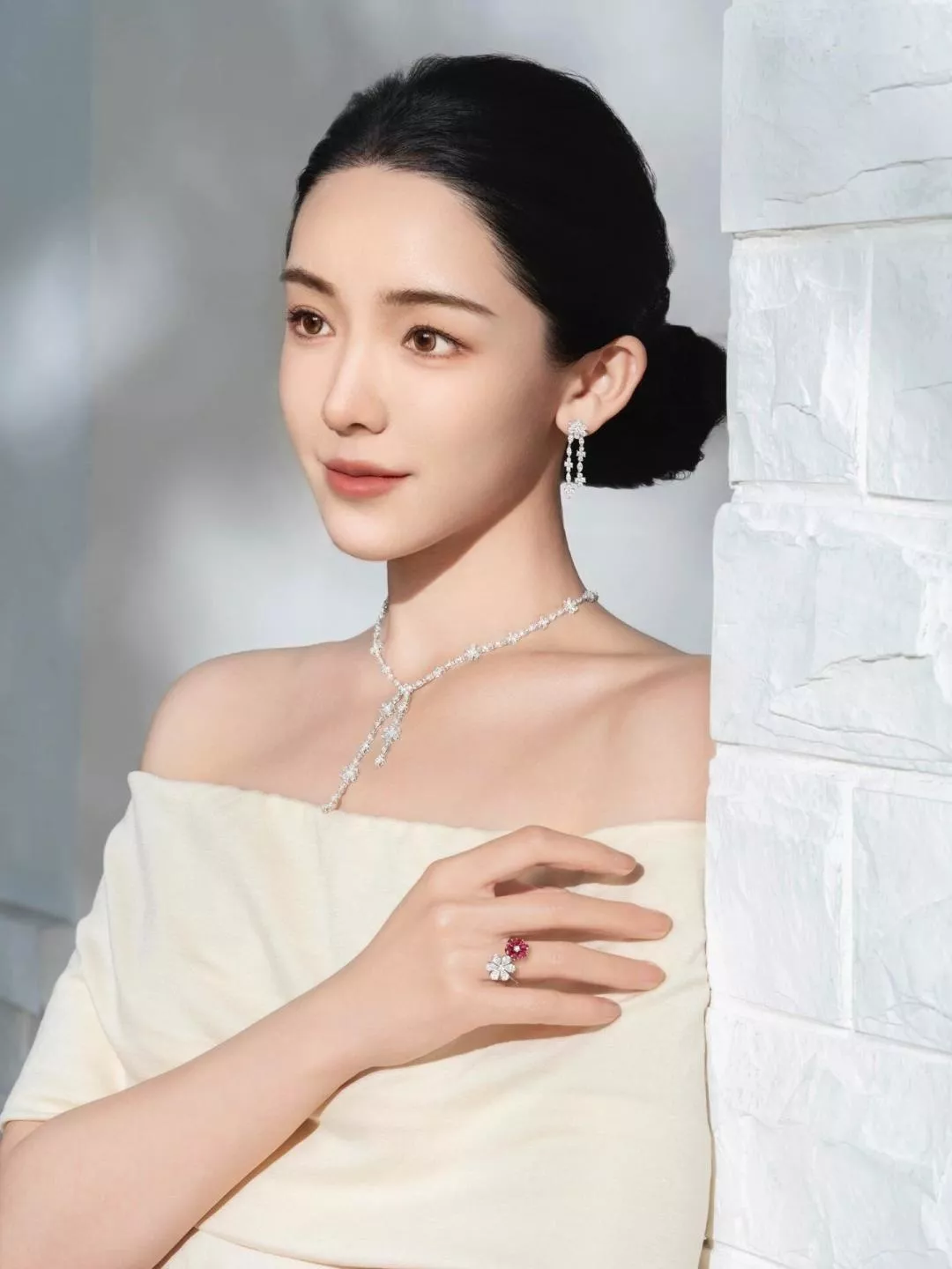 노브랜드 플라워 드롭 이어링 상세 이미지 8