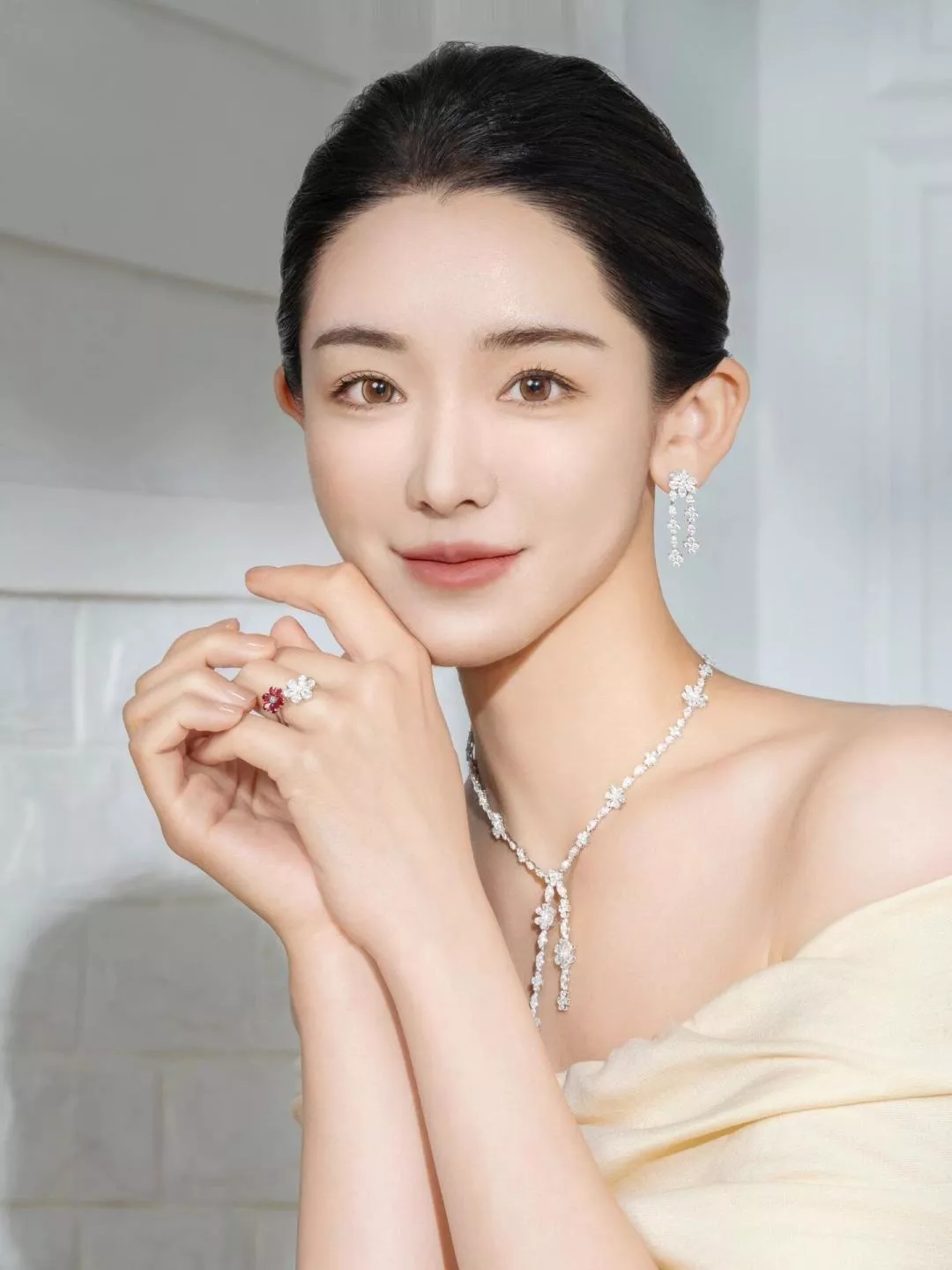 노브랜드 플라워 드롭 이어링 상세 이미지 7