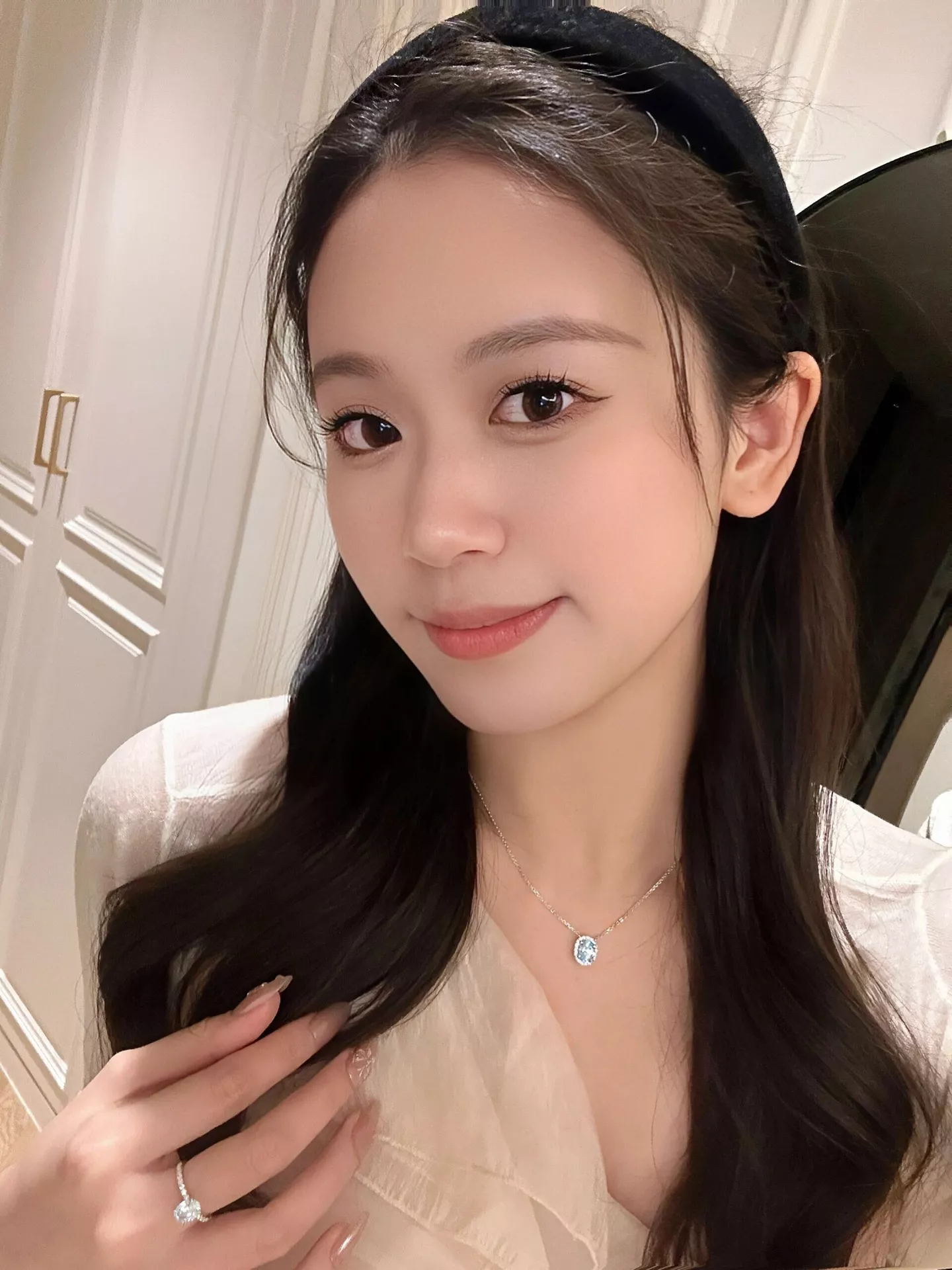 노브랜드 컬러 스톤 타원형 실버 링 상세 이미지 7