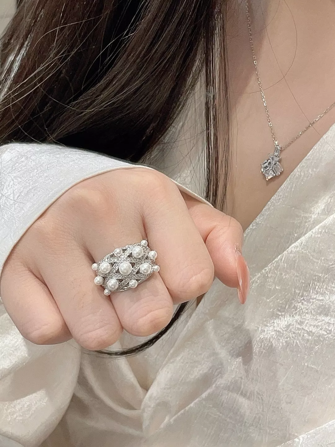 노브랜드 파인애플 진주 장식 실버 링 상세 이미지 8