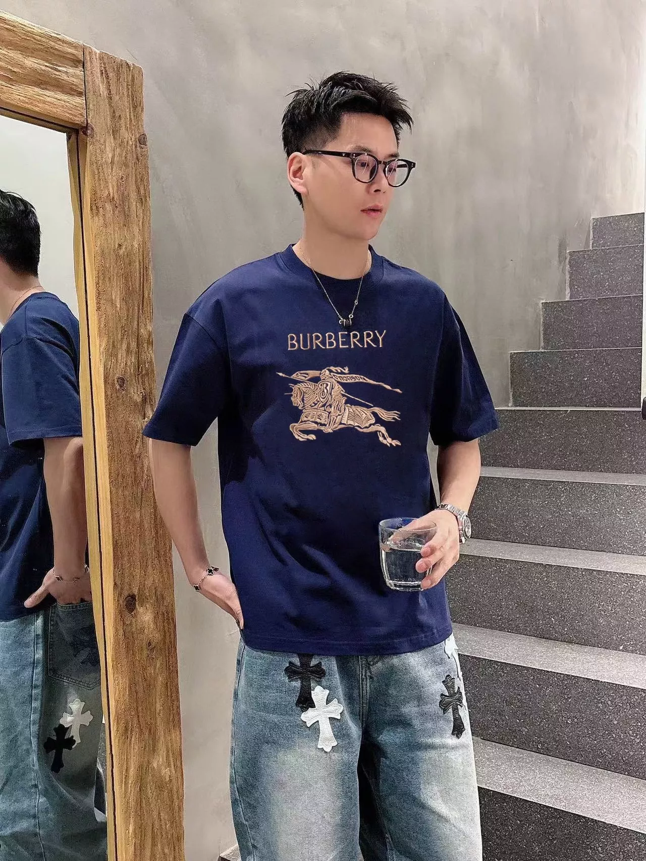 버버리 마술 기사 자수 반팔 티셔츠 상세 이미지 9