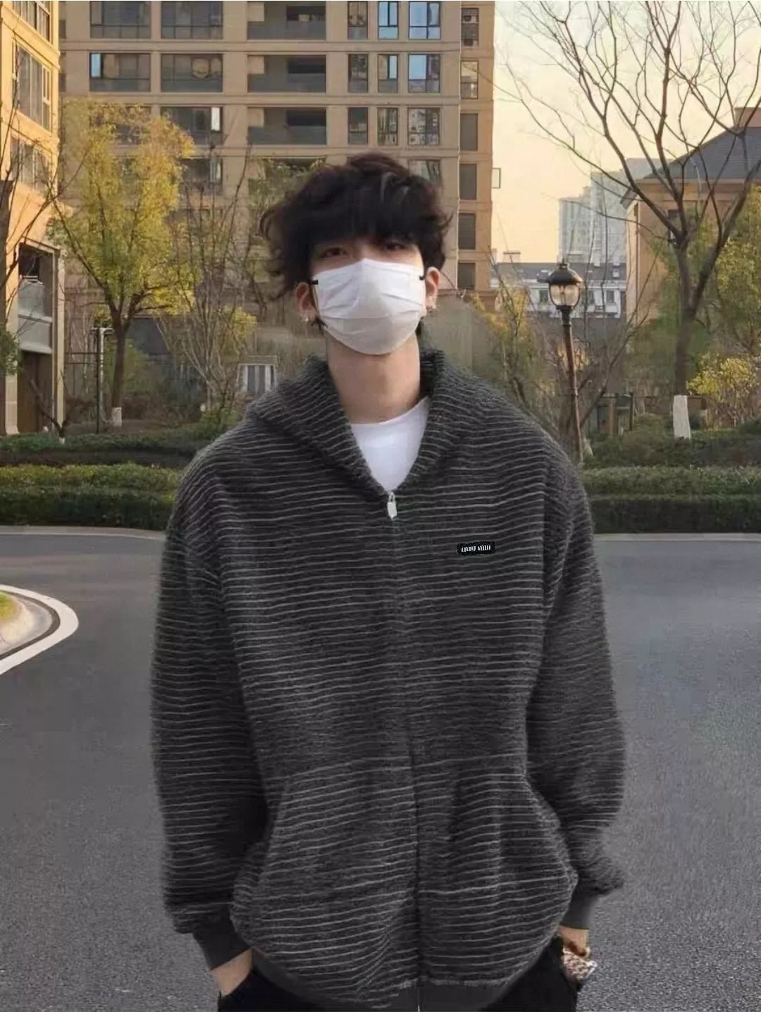 미우미우 스트라이프 후드 집업 재킷 상세 이미지 23