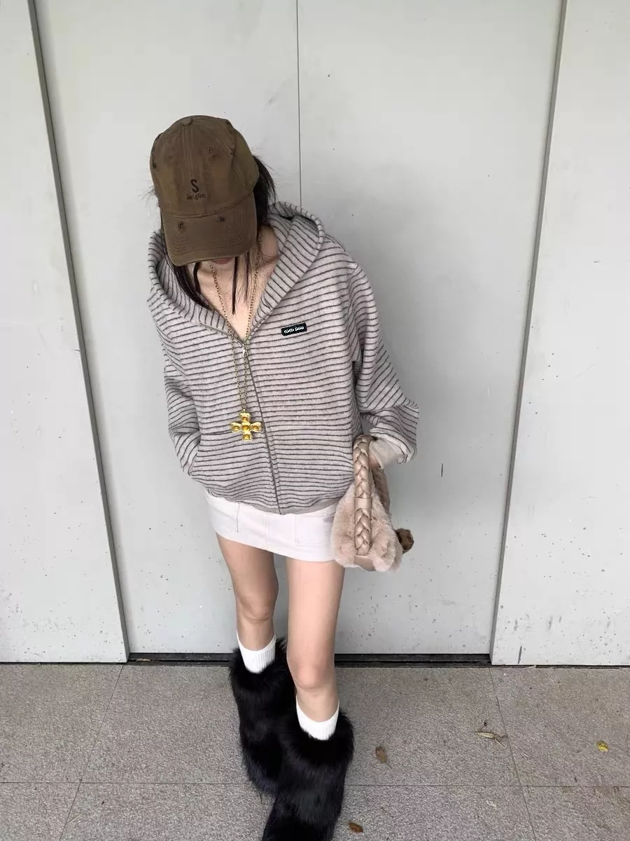 미우미우 스트라이프 후드 집업 재킷 상세 이미지 26