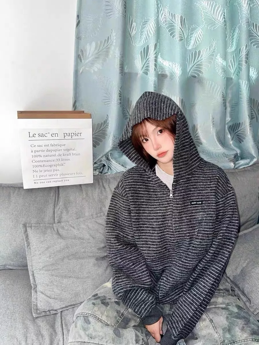 미우미우 스트라이프 후드 집업 재킷 상세 이미지 1