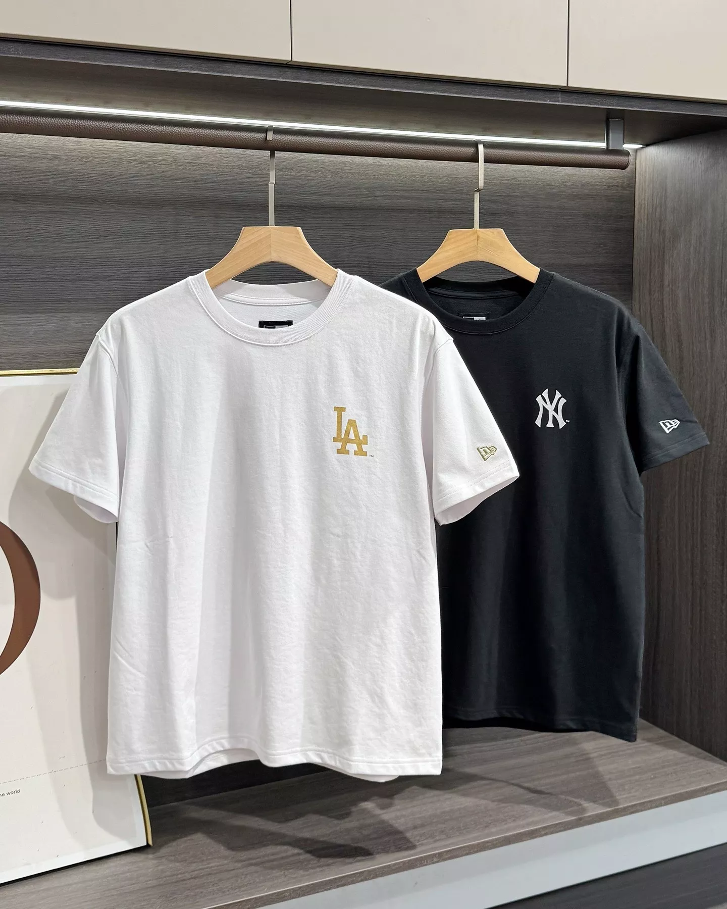 뉴에라 MLB 베이직 프린트 반소매 티셔츠 상세 이미지 1