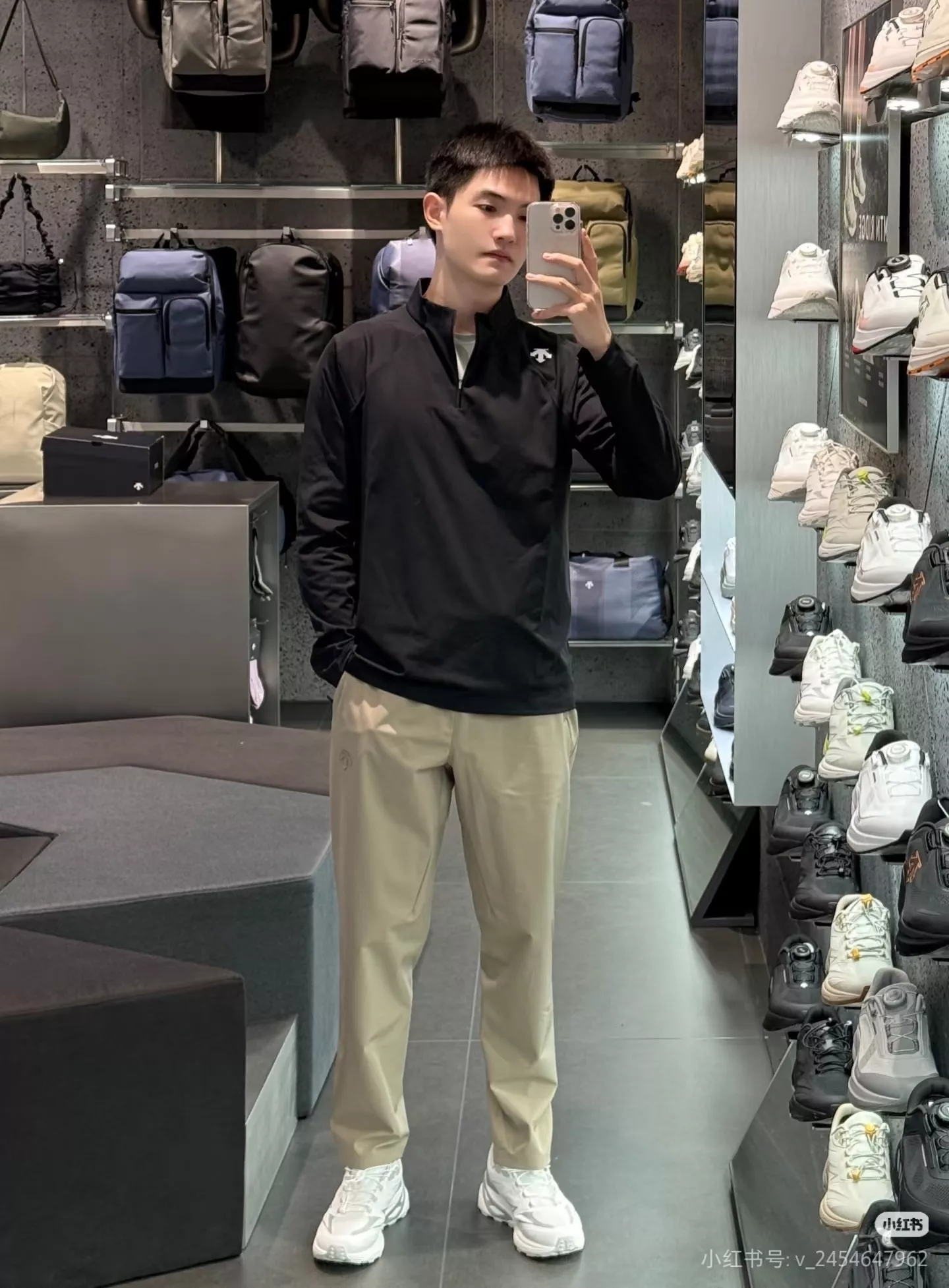 데상트 아웃도어 반집업 스탠드넥 상의 상세 이미지 25