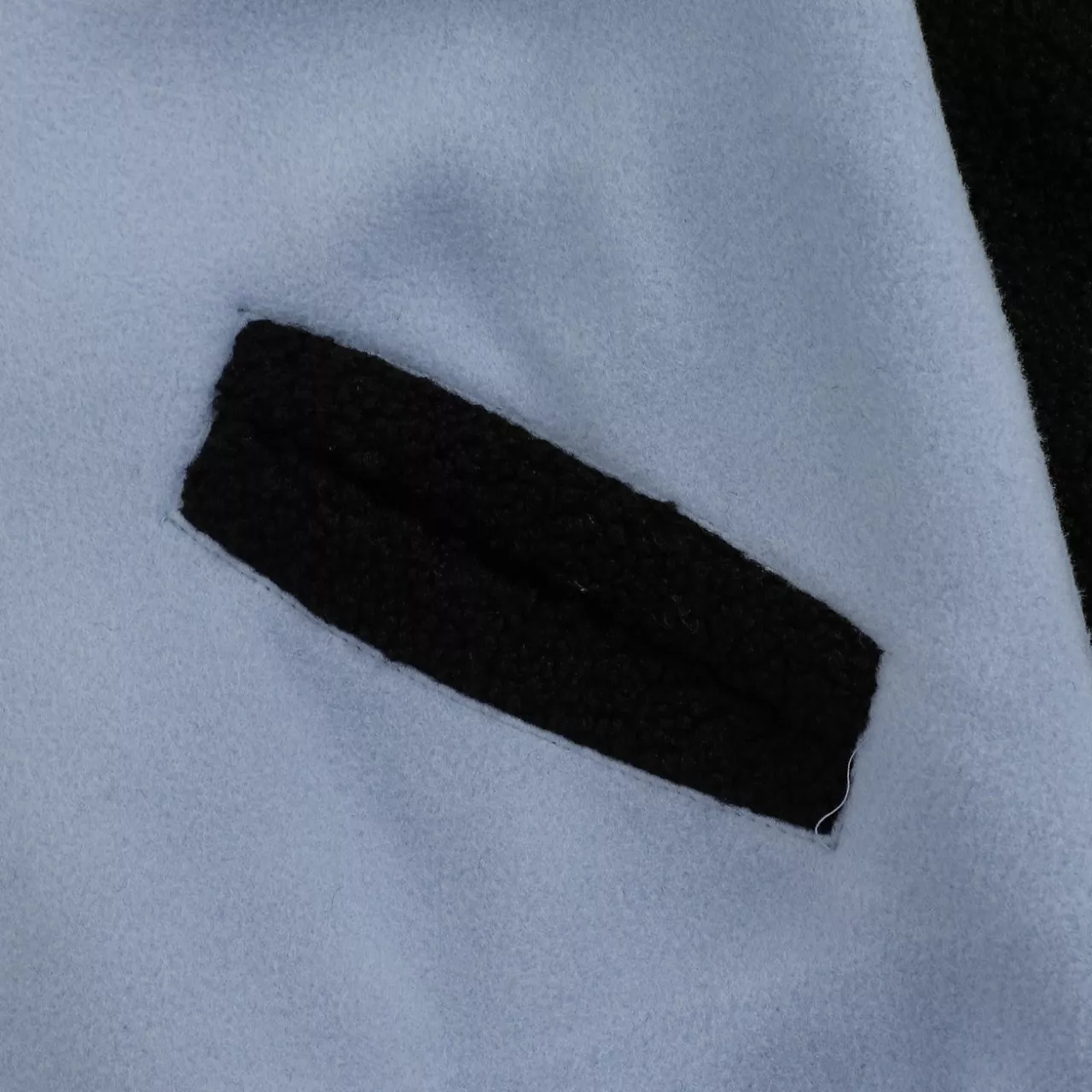 루이비통 진주 장식 울 배색 바시티 재킷 상세 이미지 11