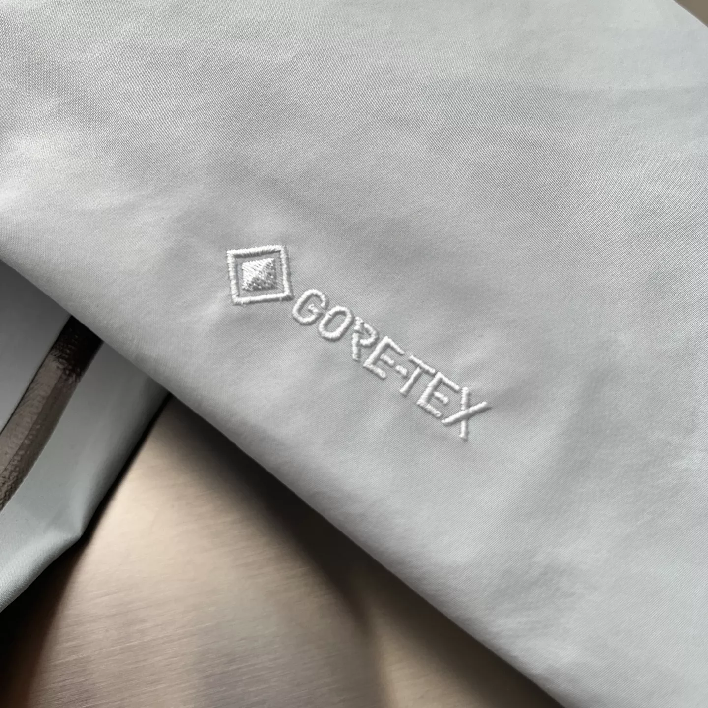 아크테릭스 스톰후드 집업 아웃도어 재킷 상세 이미지 5
