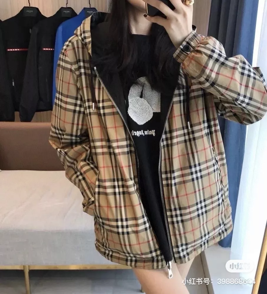버버리 클래식 체크 양면 후드 재킷 상세 이미지 11