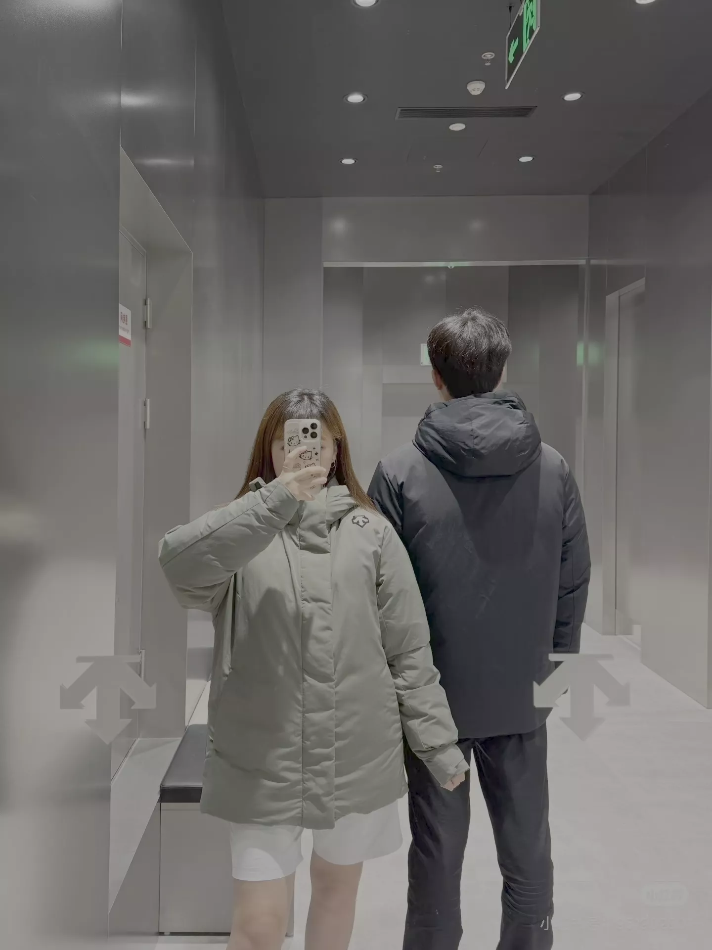 데상트 후드 다운 재킷 상세 이미지 16