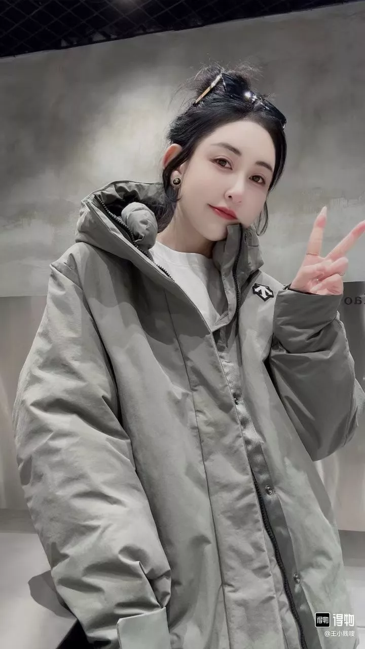 데상트 후드 다운 재킷 상세 이미지 18