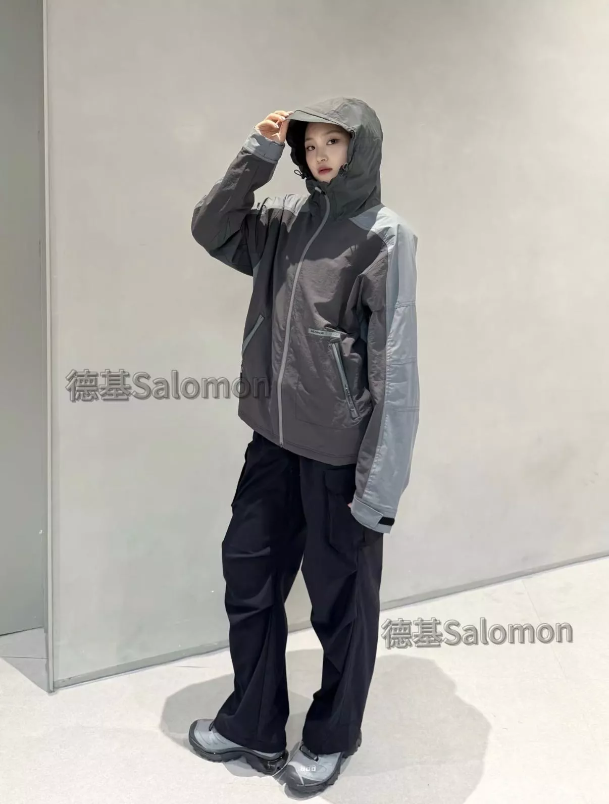 살로몬 아웃도어 방풍 배색 후드 재킷 상세 이미지 59