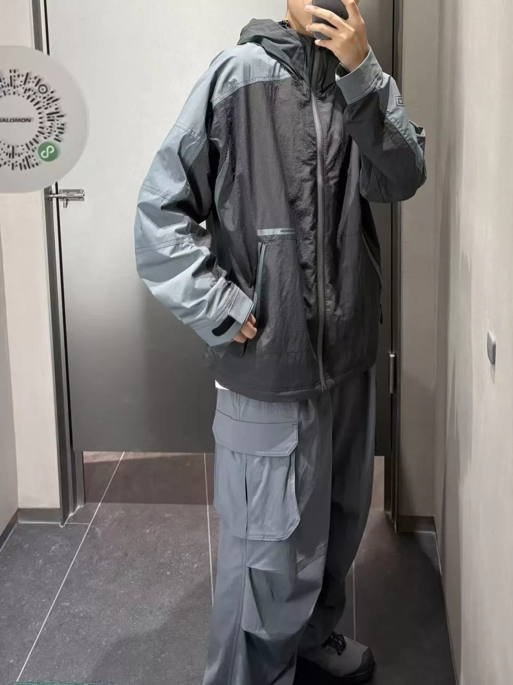 살로몬 아웃도어 방풍 배색 후드 재킷 상세 이미지 47