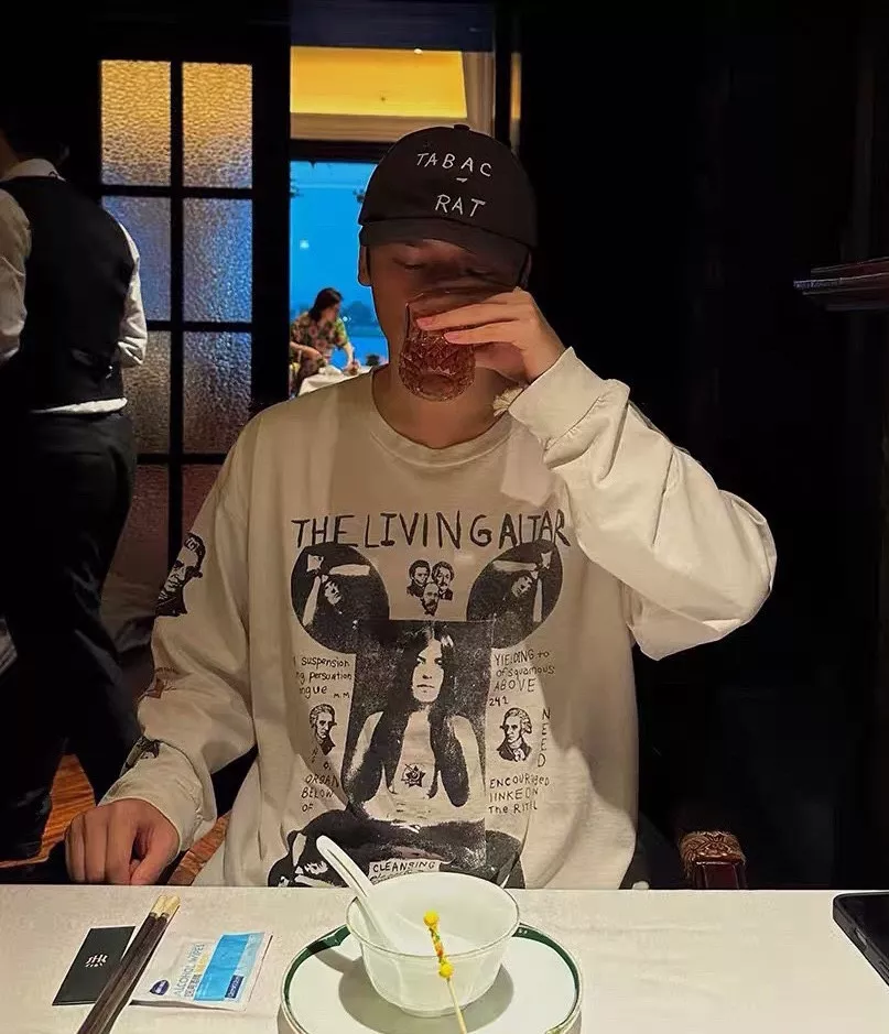 엔팡리쉬데프리메 빈티지 인물 프린팅 워싱 긴소매 상세 이미지 21