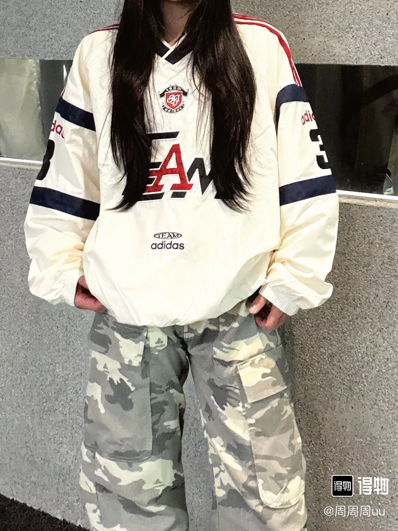 아디다스 팀 우븐 브이넥 풀오버 상세 이미지 32