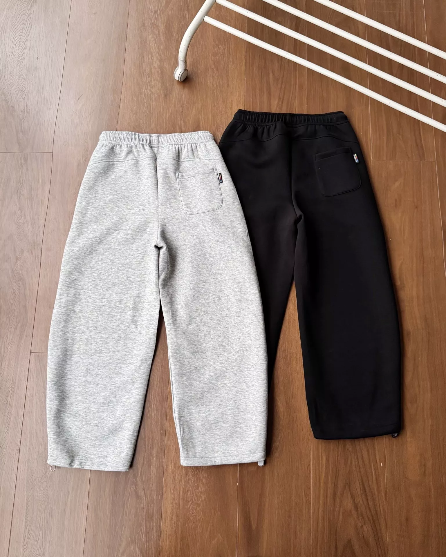 살로몬 커브 절개 조거 팬츠 상세 이미지 3