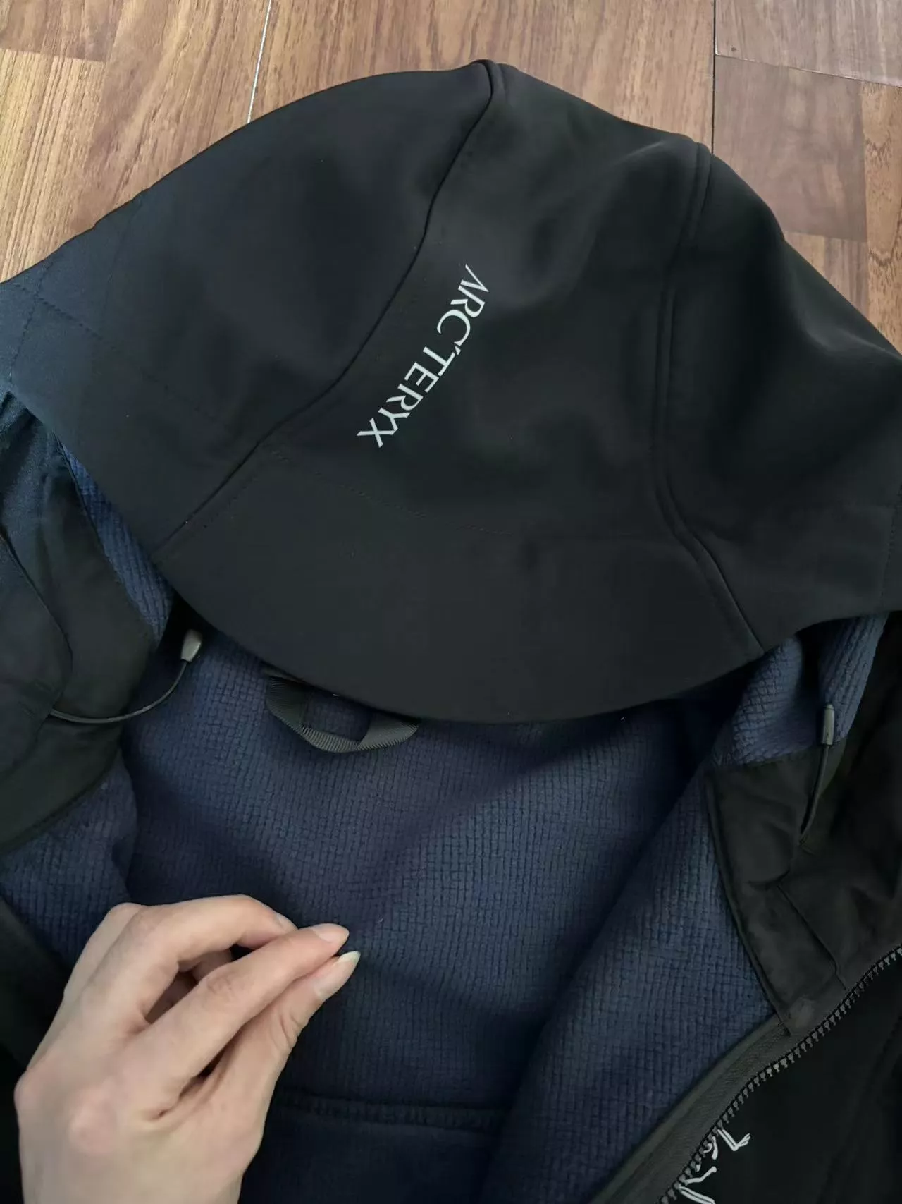아크테릭스 아웃도어 소프트쉘 플리스 재킷 상세 이미지 11