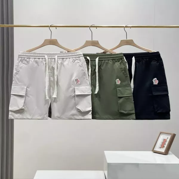 몽클레어 멀티 포켓 카고 반바지