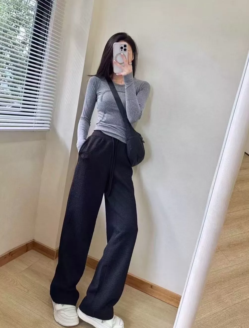룰루레몬 텍스처드 하이웨이스트 와이드 팬츠 상세 이미지 32